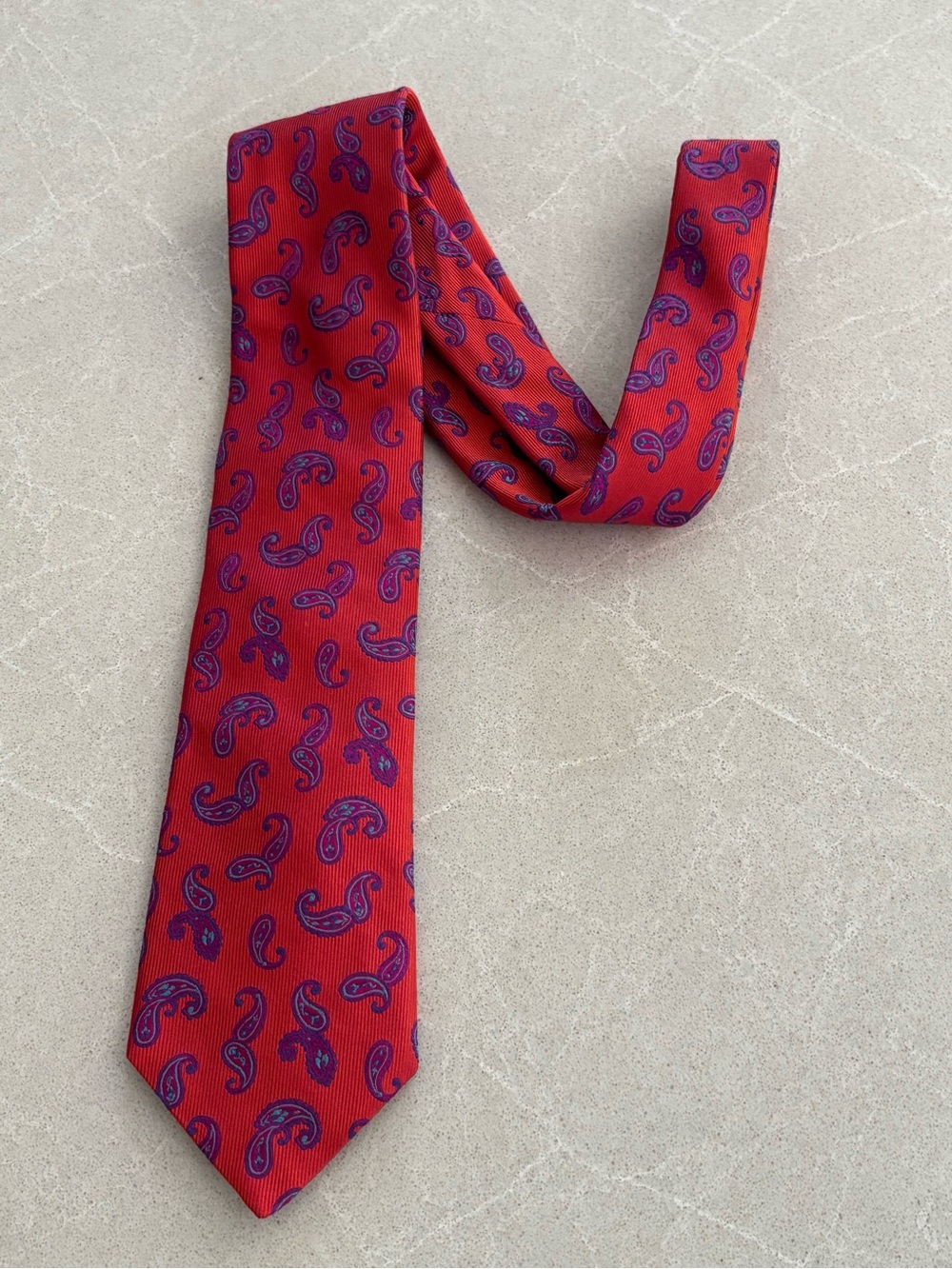 Ted Baker London Red Purple Paisley 100% Silk Men's Necktie Luxury Formal Preppy